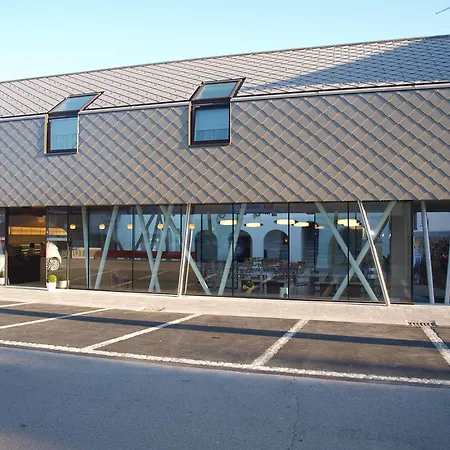 Hotel Eisenhuthaus 3*