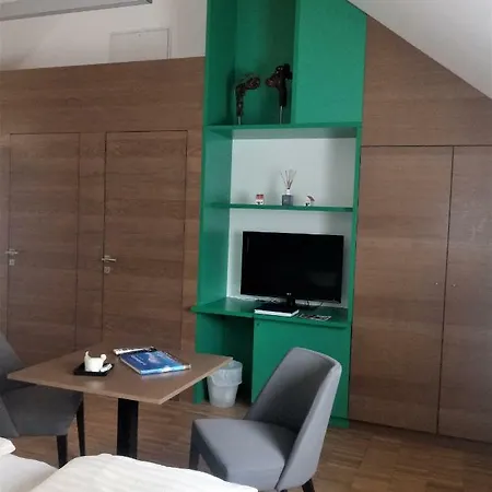 فندق Eisenhuthaus بويزدورف