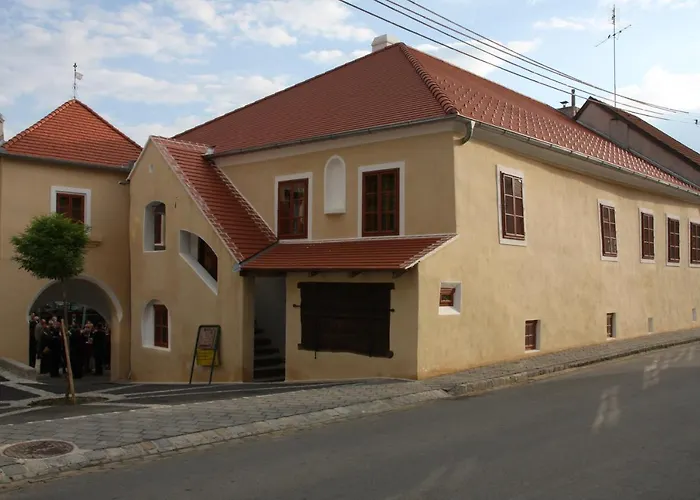 Hotel Eisenhuthaus Poysdorf